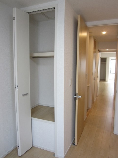 サンライズ 収納