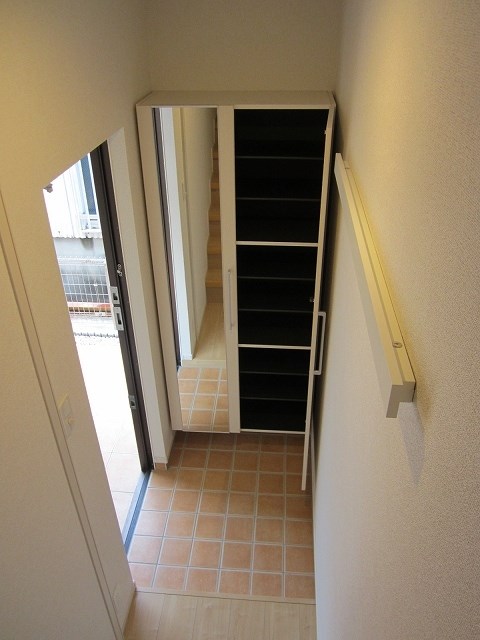 サンライズ 玄関
