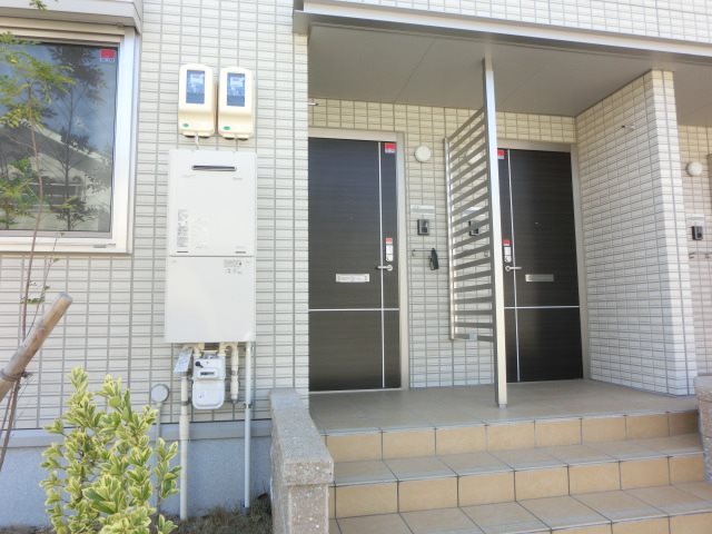 グレイス鶴が沢Ａ棟 玄関
