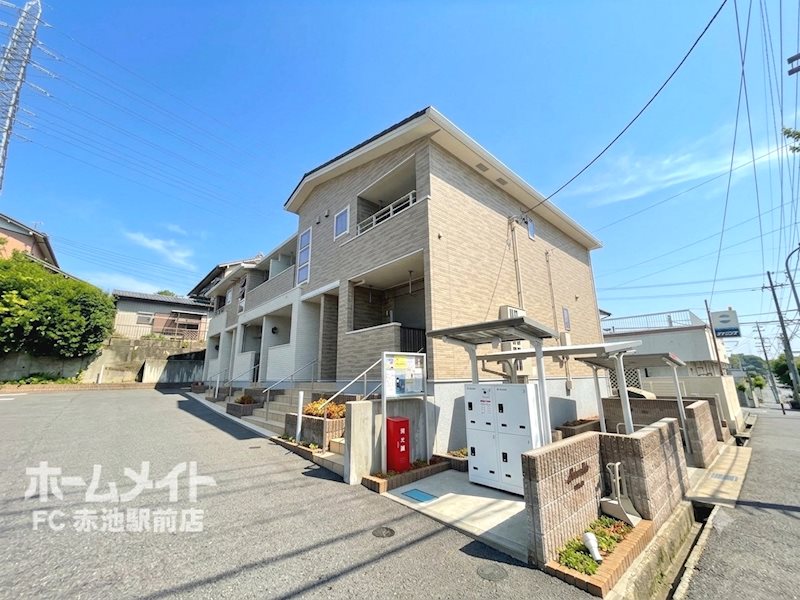 アドラブール 外観