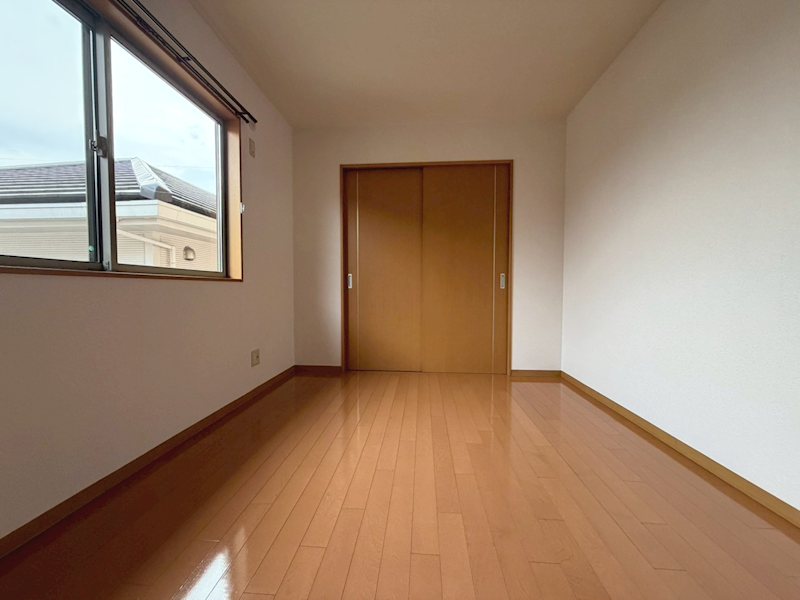 ルースリーリヤ その他