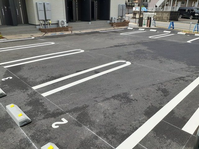エスシートリア 駐車場