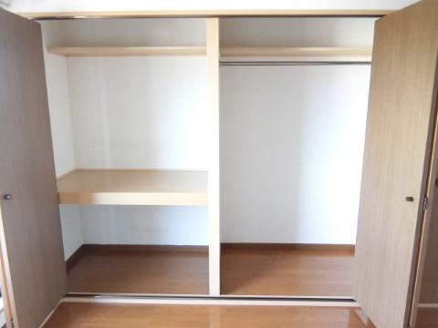 ボナールハイムB 収納