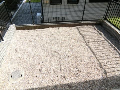 ボナールハイムB 庭
