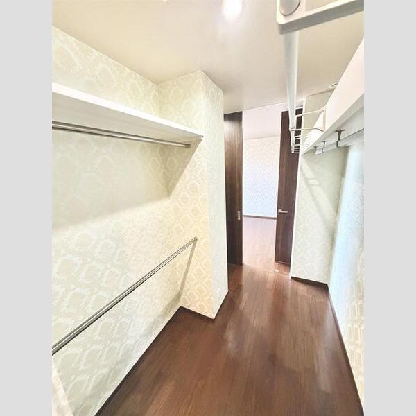 植田東戸建 収納