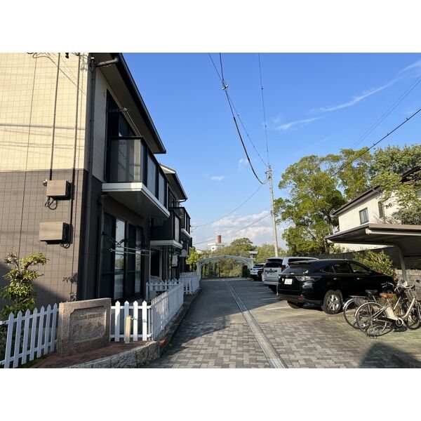 アーバンハイツ御幸山A棟 駐車場