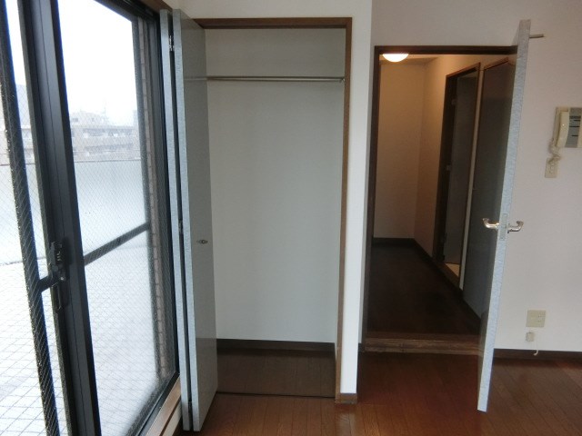 ラヴィアンムロガ 収納