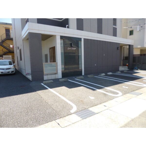 ルーチェ八事 駐車場