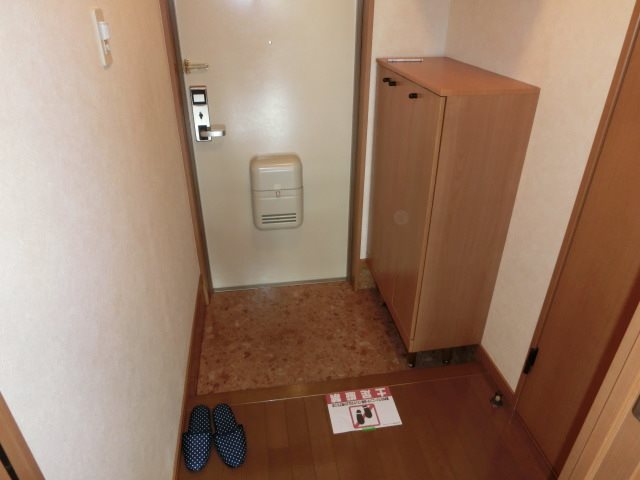 シャルマン武蔵塚 玄関