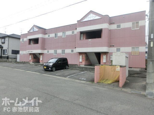 ヒルズシャトー 外観