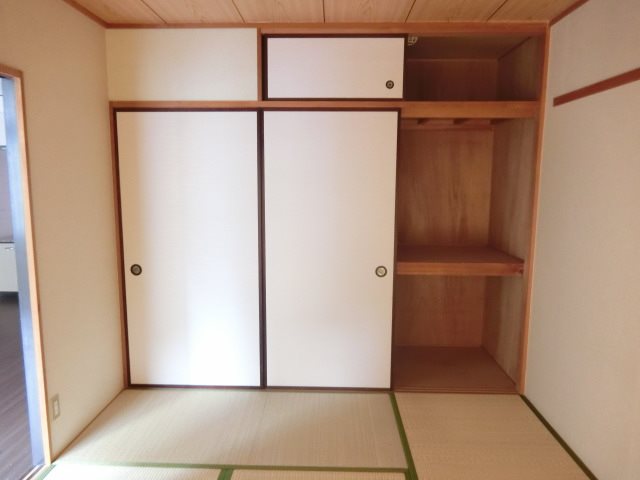 グランドハイツ日進 収納