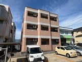 プリヴェール植田 駐車場