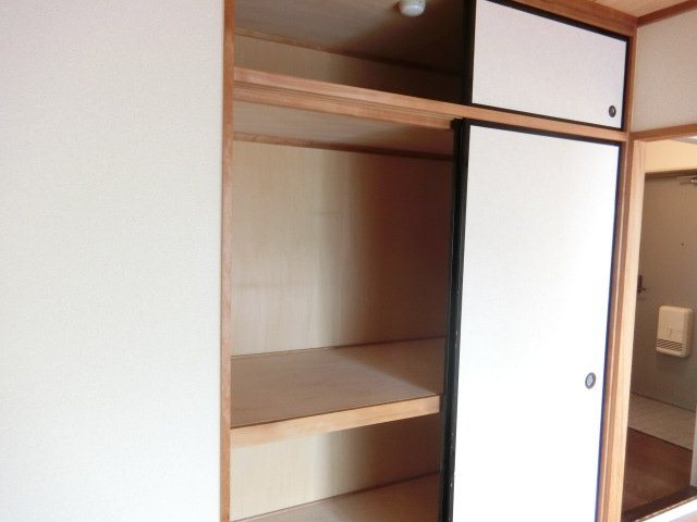 クリスタルパレス 収納