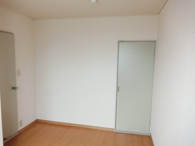 クリスタルパレス ベッドルーム