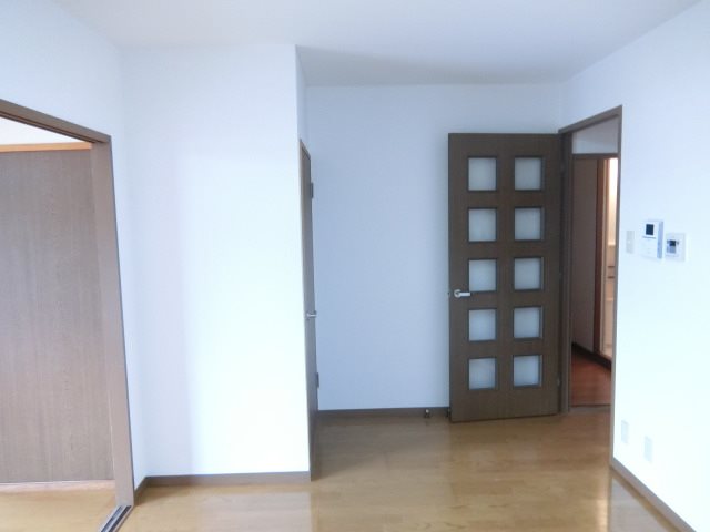 ニューパレス上ノ山 その他