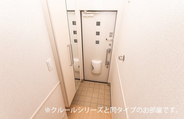 アヴァンセオオクテ 玄関