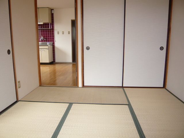 グランヒルズ横吹A 収納