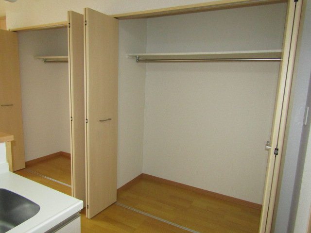 ロゼック大高 収納
