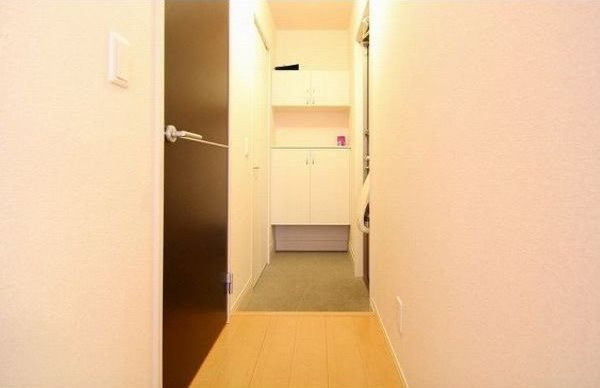 ルシュッド 玄関
