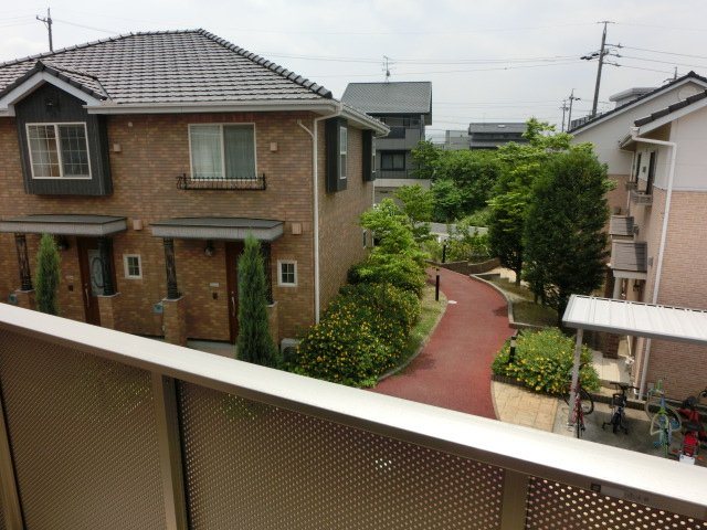 Hills Garden植田C棟（ヒルズガーデンウエダ） ベランダ