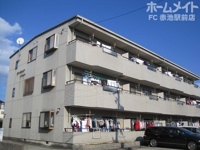 セントポーリアイースト 外観