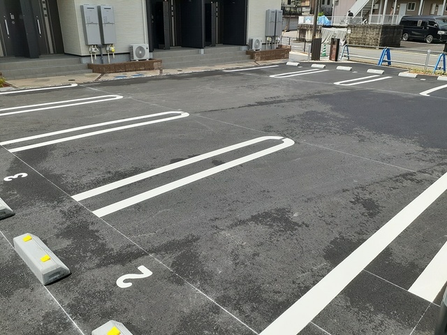 愛知県愛知郡東郷町北山台３丁目 駐車場