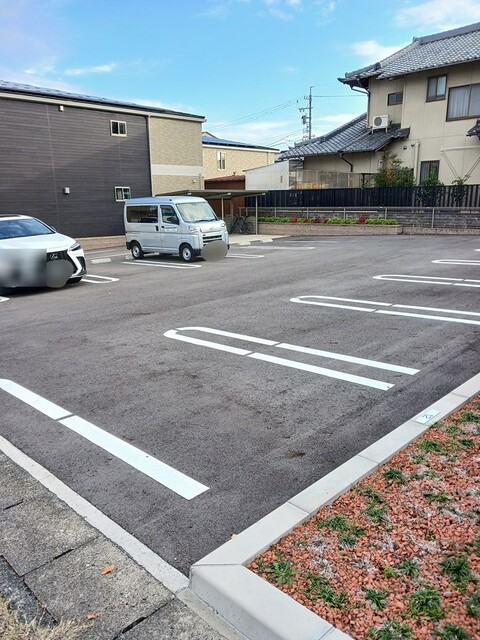愛知県みよし市三好丘旭２丁目 駐車場