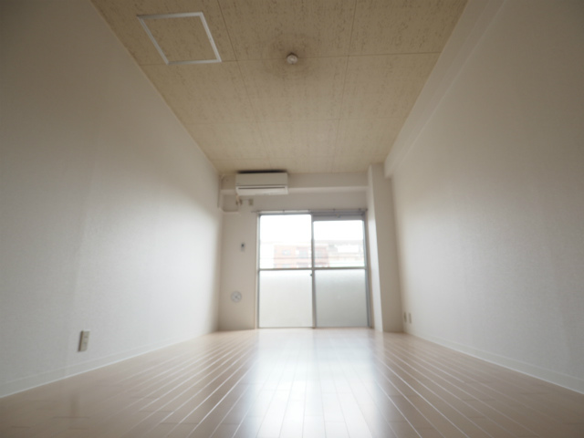 YSコート ベッドルーム