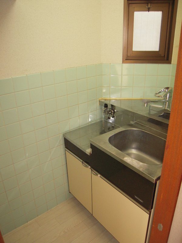 サンメイツカモシタ キッチン