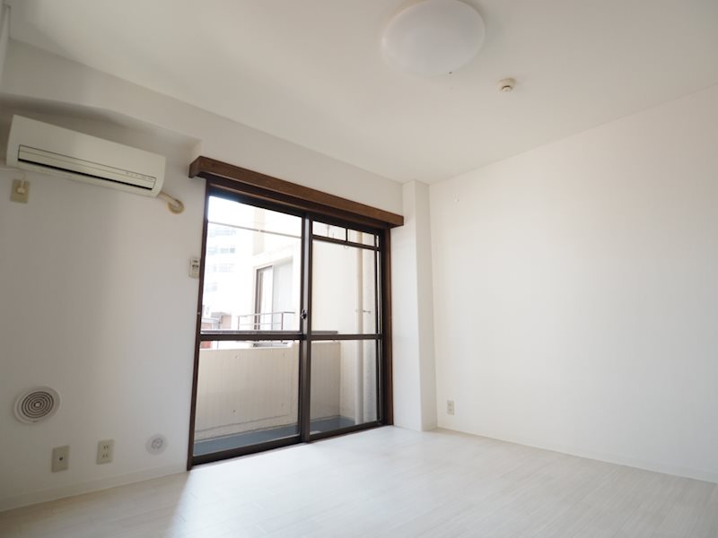 サンメイツカモシタ ベッドルーム