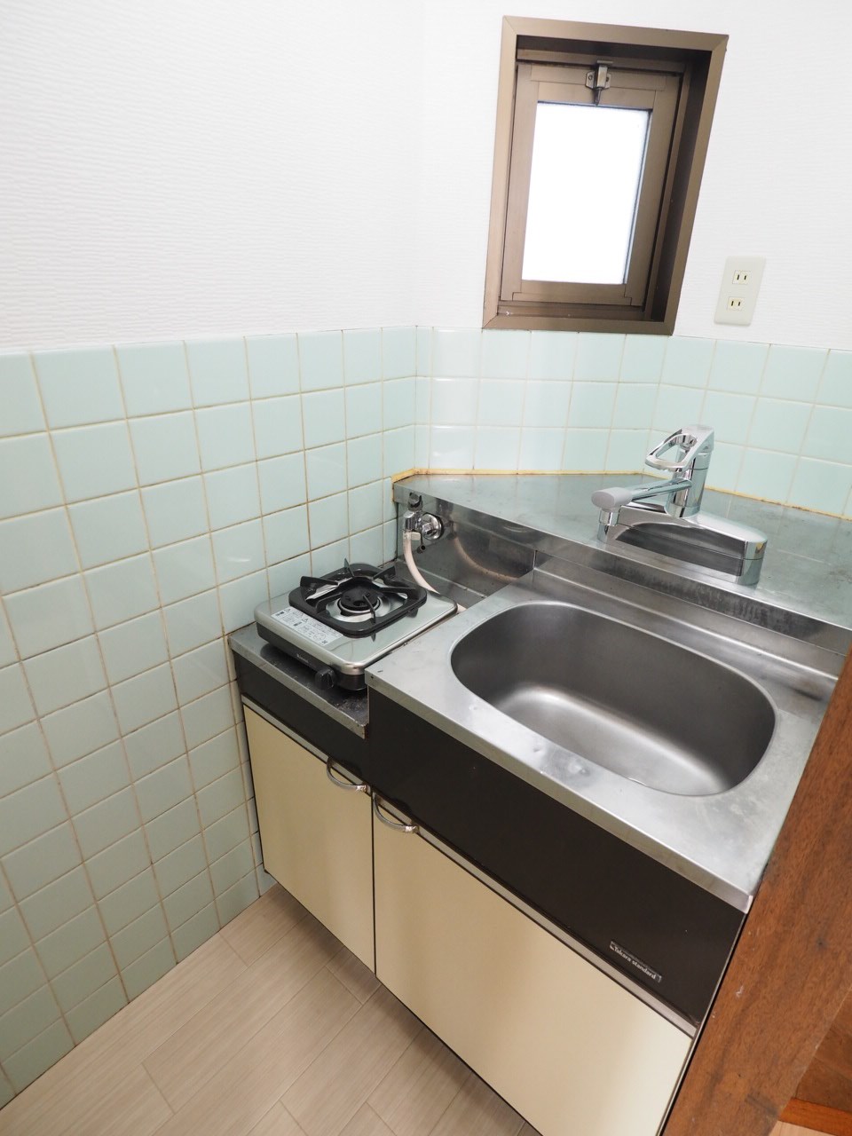 サンメイツカモシタ キッチン