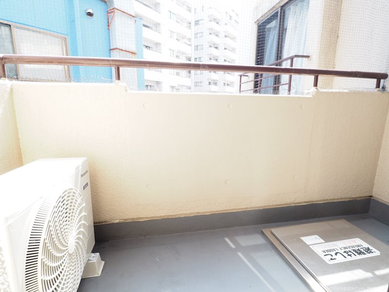 サンメイツカモシタ ベランダ