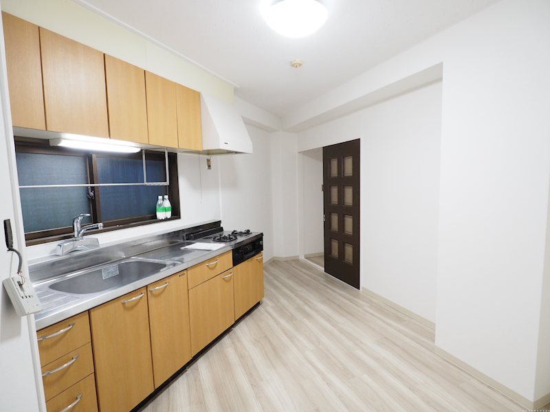 サンメイツカモシタ キッチン