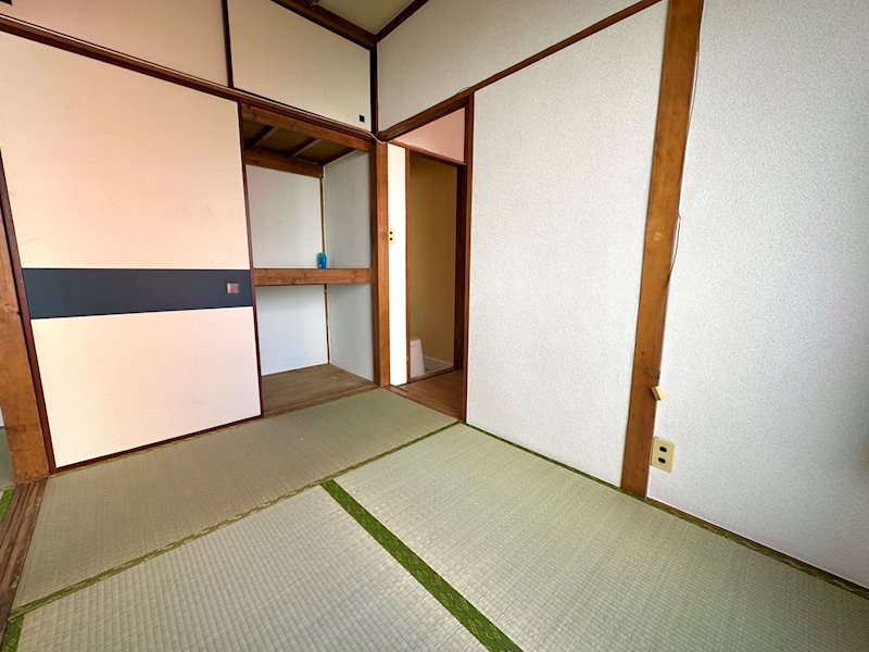 米山ビル ベッドルーム