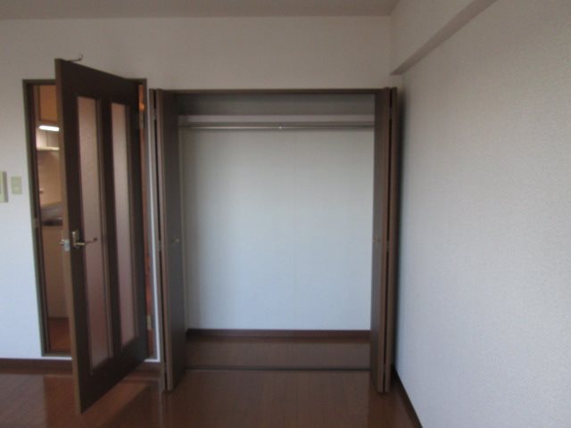 その他28