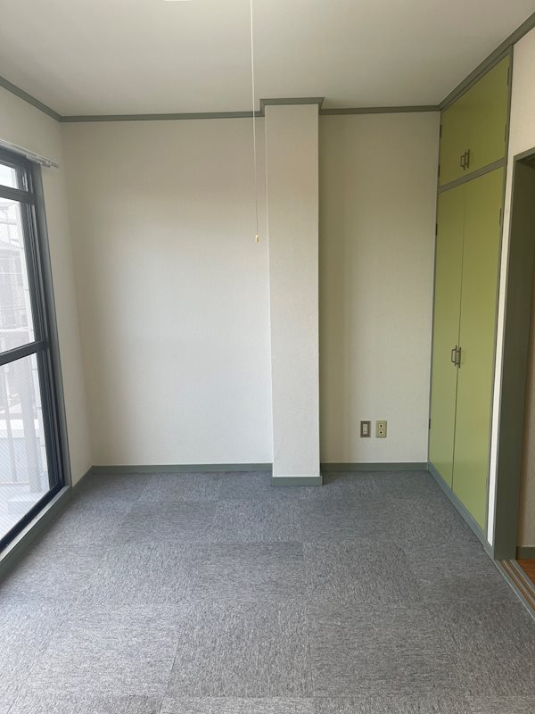 ベッドルーム