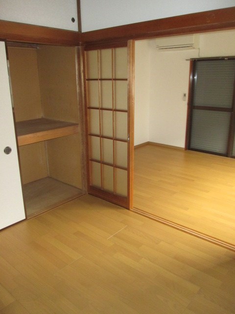 ベッドルーム