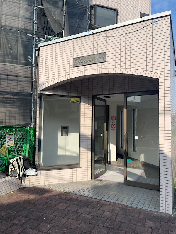 神奈川県横浜市港北区日吉３丁目 エントランス