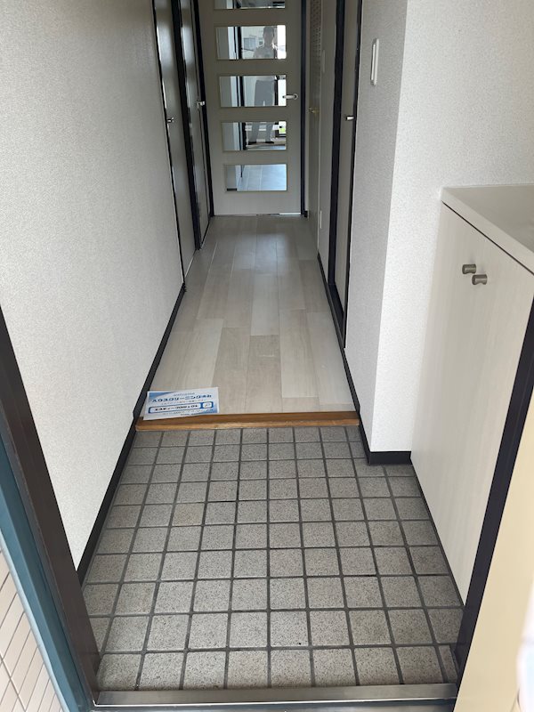 神奈川県横浜市港北区日吉３丁目 玄関