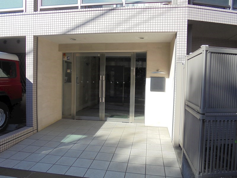 神奈川県川崎市中原区宮内３丁目 エントランス