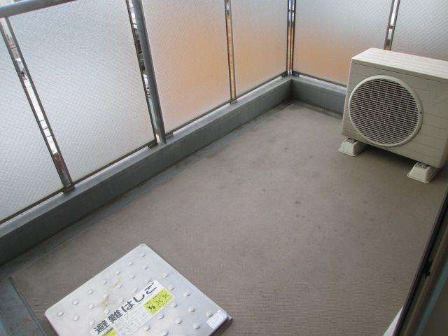 神奈川県川崎市中原区井田中ノ町 ベランダ