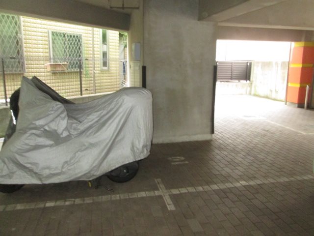 神奈川県川崎市中原区井田中ノ町 駐車場