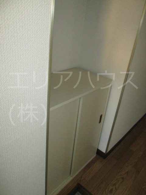 神奈川県川崎市中原区木月４丁目 収納