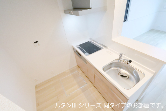神奈川県川崎市多摩区長沢４丁目 キッチン