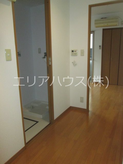 神奈川県川崎市中原区木月２丁目 リビング