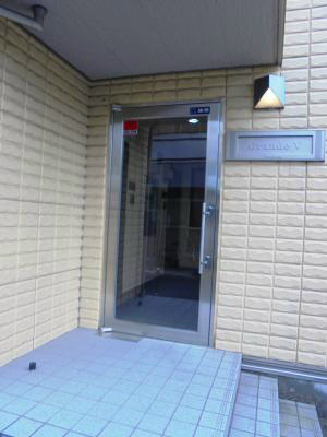 神奈川県川崎市中原区苅宿 エントランス