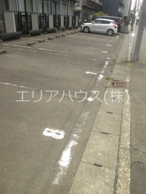 神奈川県川崎市中原区下小田中３丁目 駐車場