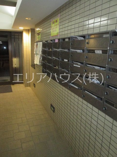神奈川県川崎市中原区下小田中６丁目 エントランス