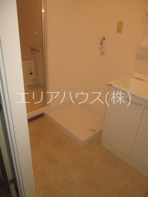 神奈川県川崎市中原区下小田中６丁目 洗面所