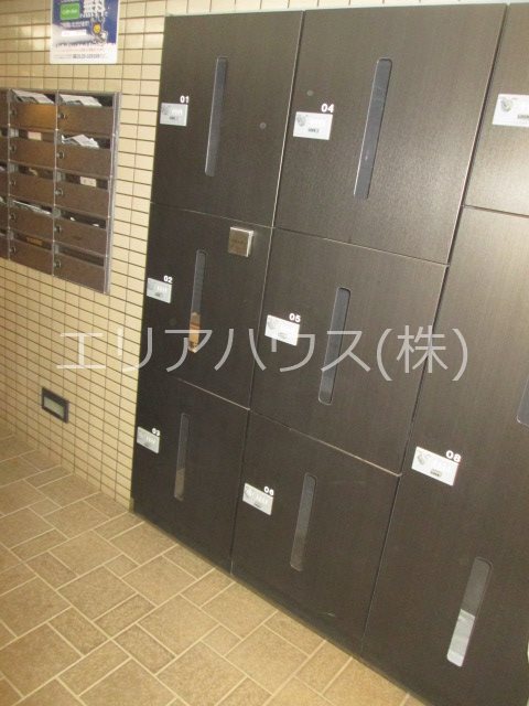 神奈川県川崎市中原区下小田中６丁目 エントランス